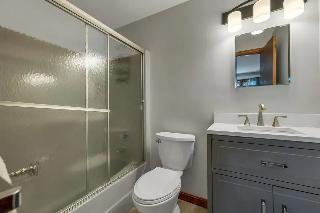 60 Northpointe Road Thornton NH 03285