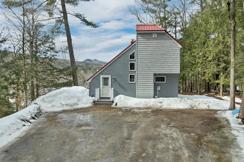 60 Northpointe Road Thornton NH 03285