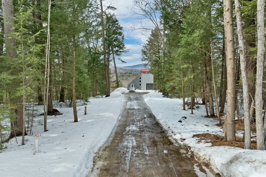 60 Northpointe Road Thornton NH 03285