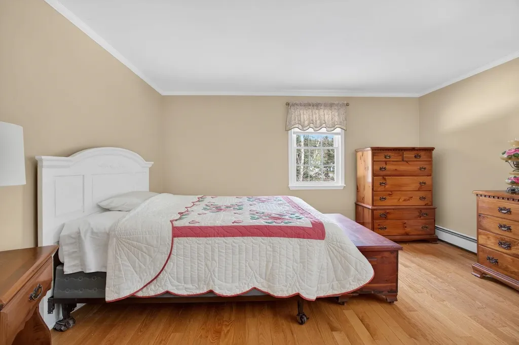 4 Tully Street Windham NH 03087
