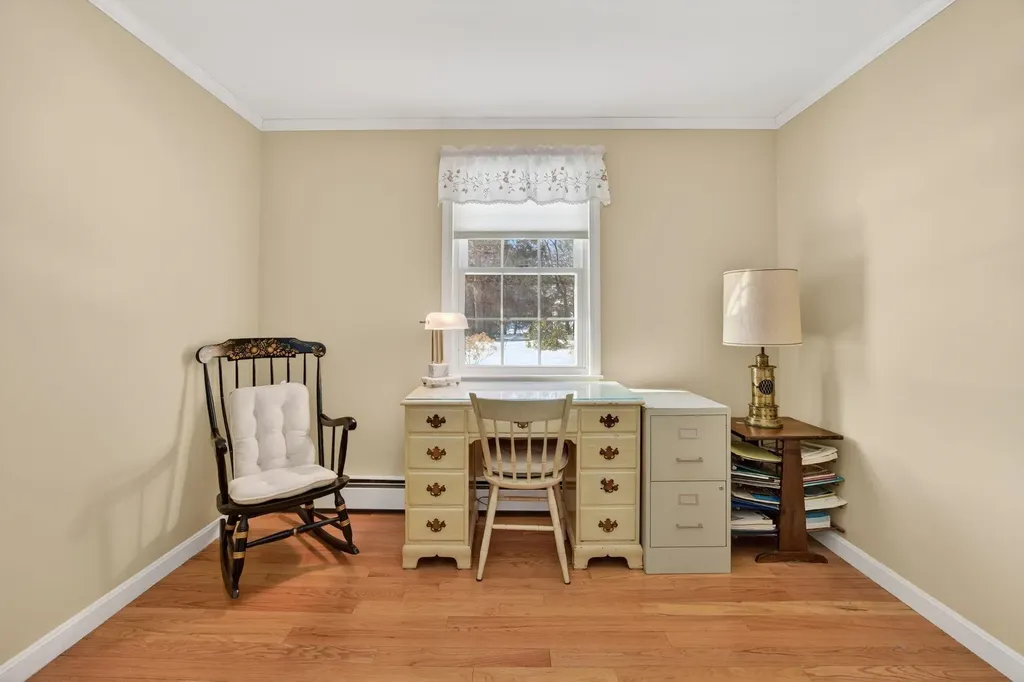 4 Tully Street Windham NH 03087