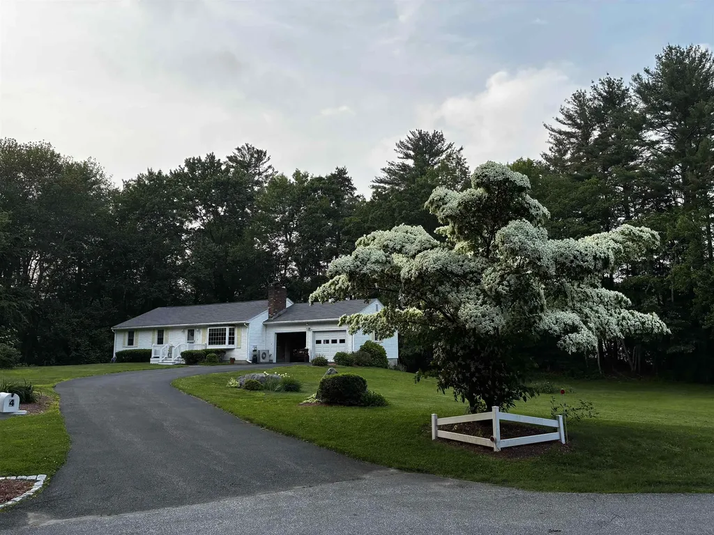 4 Tully Street Windham NH 03087