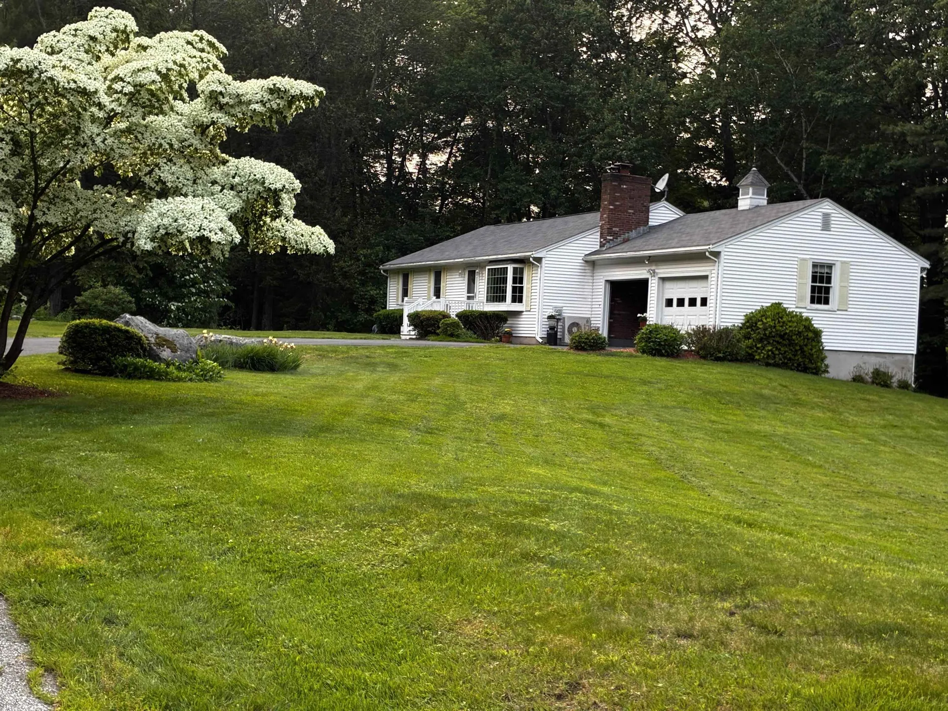 4 Tully Street Windham NH 03087