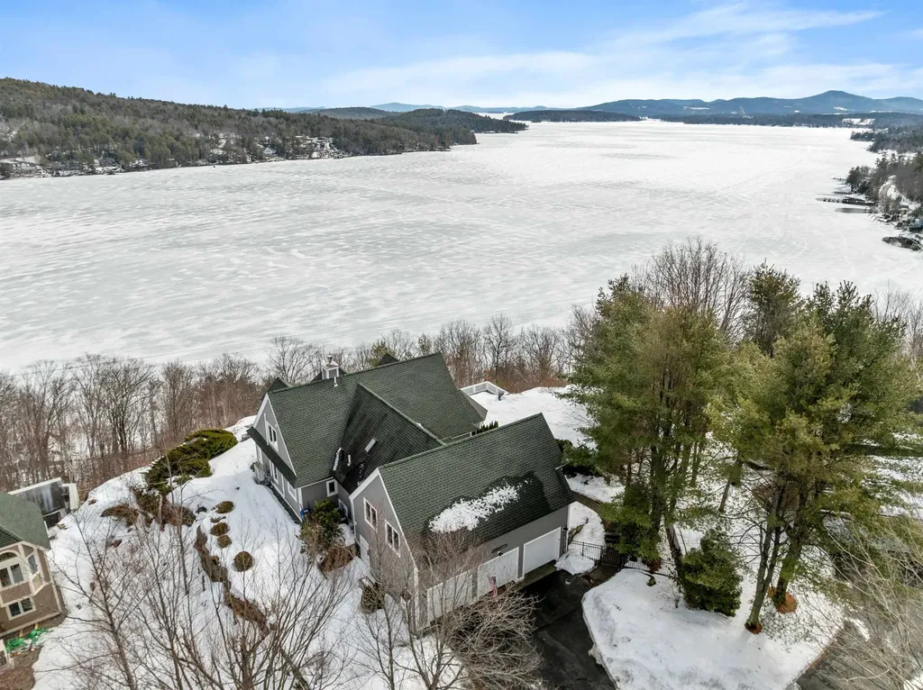 29 South Watch Road Meredith NH 03253