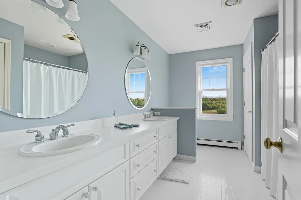 6 Luke Lane Shelburne VT 05482