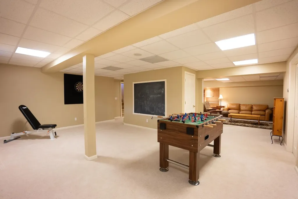 6 Luke Lane Shelburne VT 05482