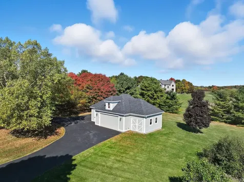 6 Luke Lane Shelburne VT 05482