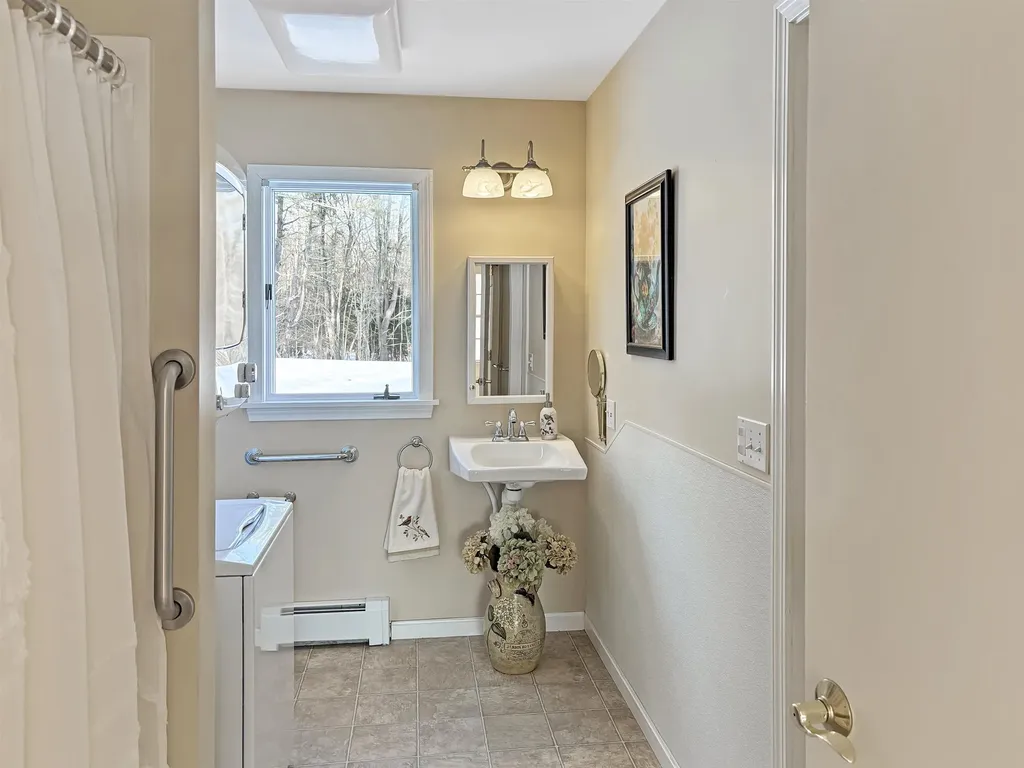 25 Emerson Road Durham NH 03824