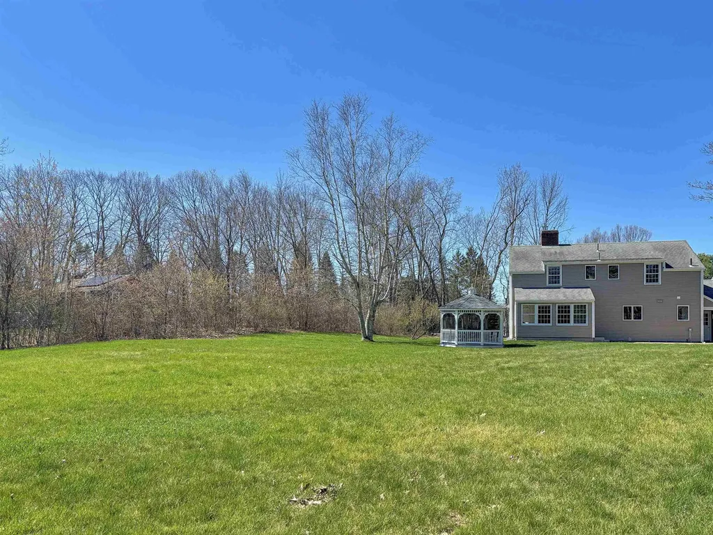 25 Emerson Road Durham NH 03824