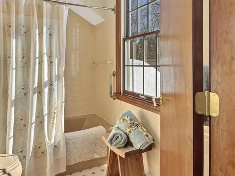 25 Emerson Road Durham NH 03824