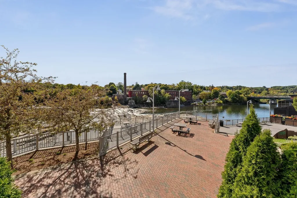 60 Winooski Falls Way Winooski VT 05404