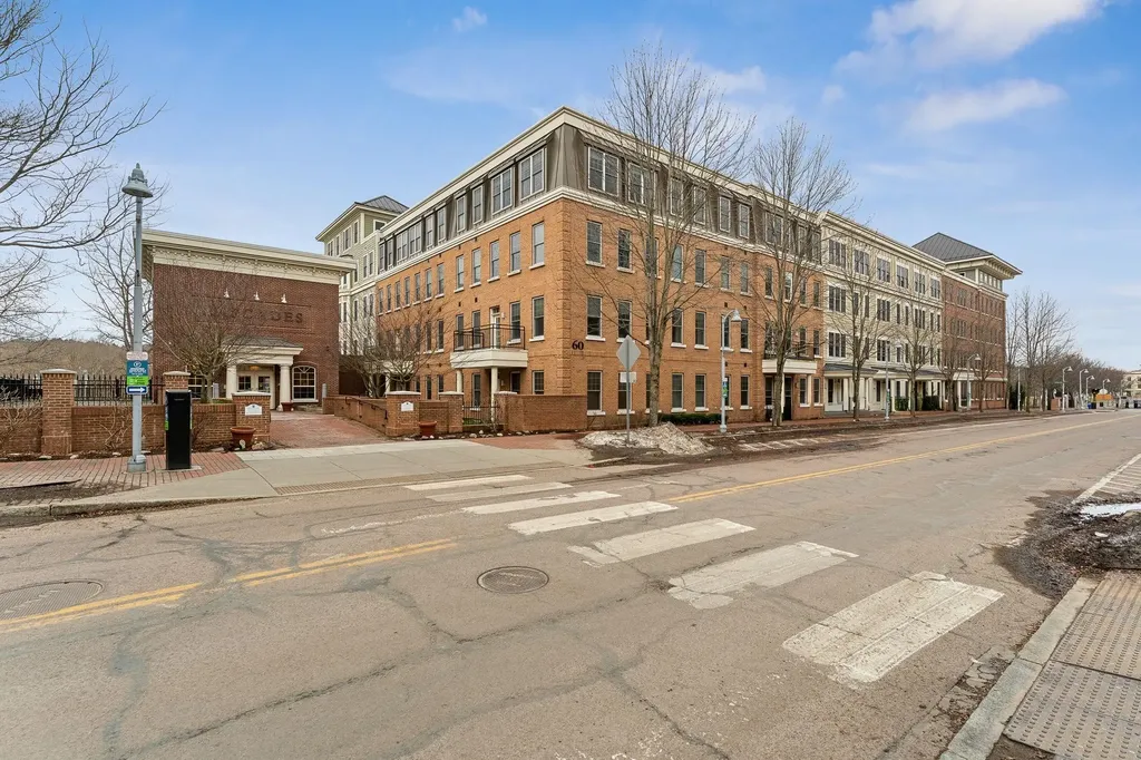 60 Winooski Falls Way Winooski VT 05404