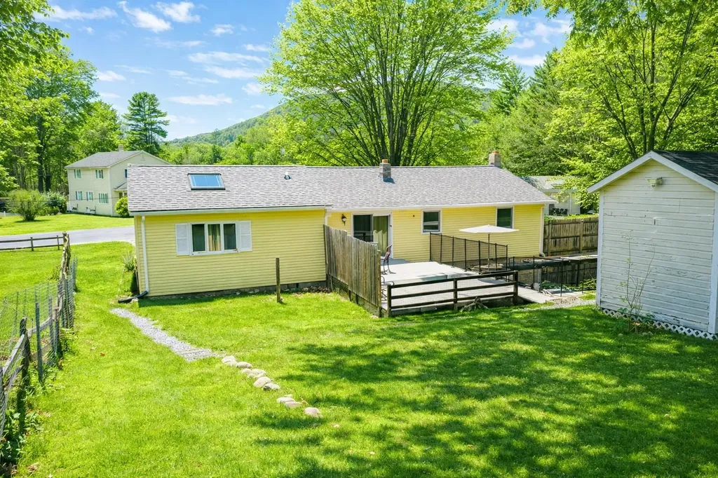 78 Carbonti Circle Arlington VT 05250