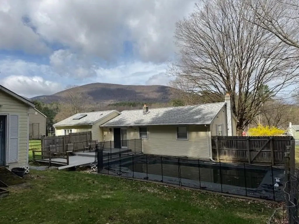 78 Carbonti Circle Arlington VT 05250