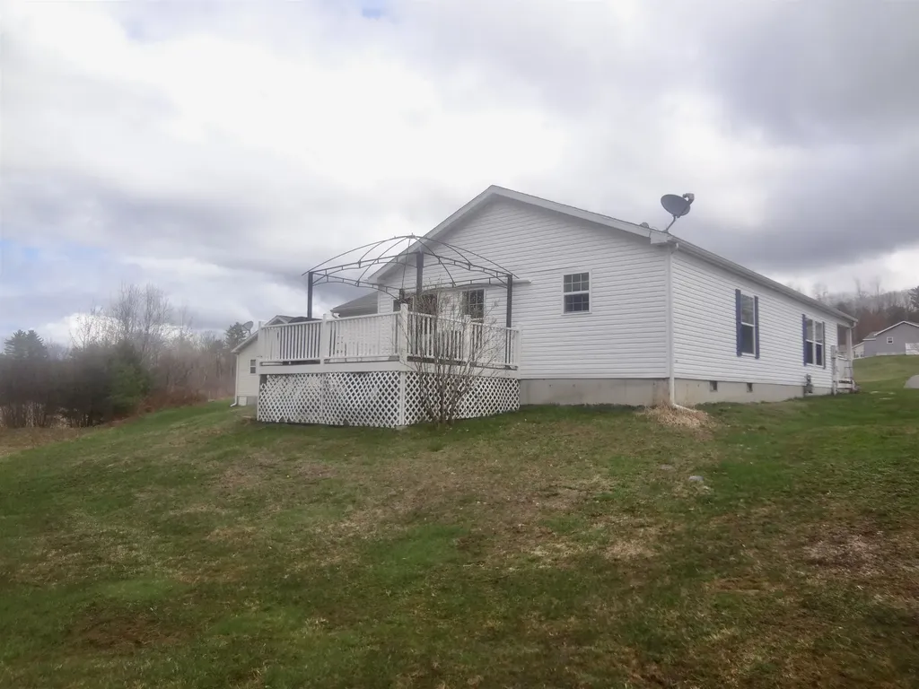 10 Eagle Nest Drive Franklin NH 03235