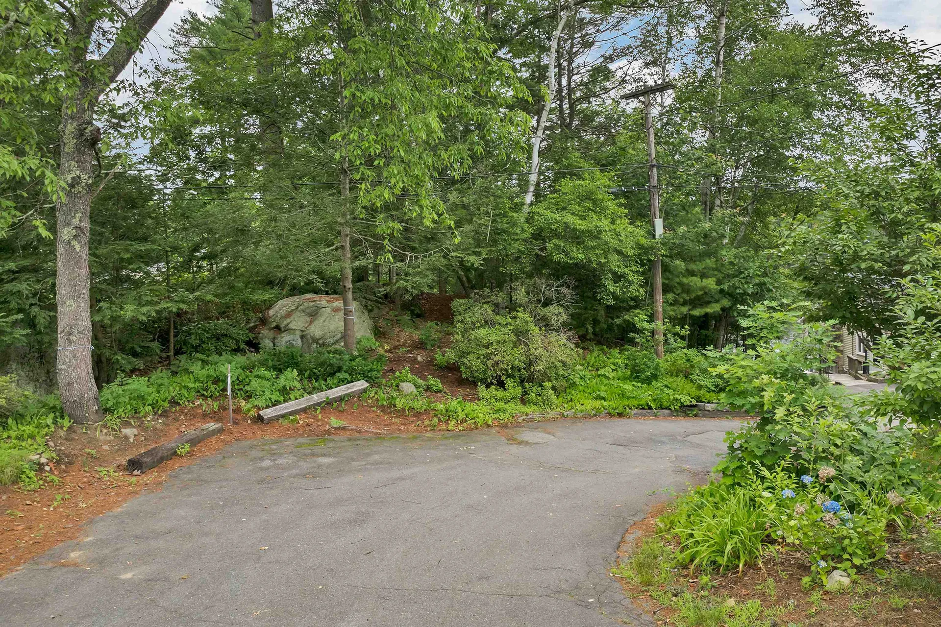 9 Valcat Lane Atkinson NH 03811