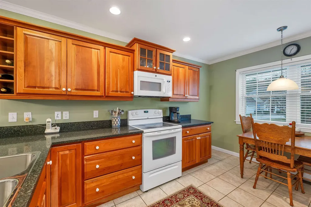 1480 Old N Main Street Laconia NH 03246