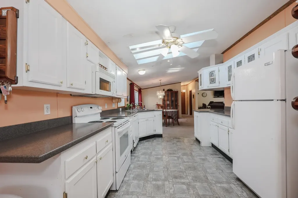 29 Magnolia Lane Belmont NH 03220