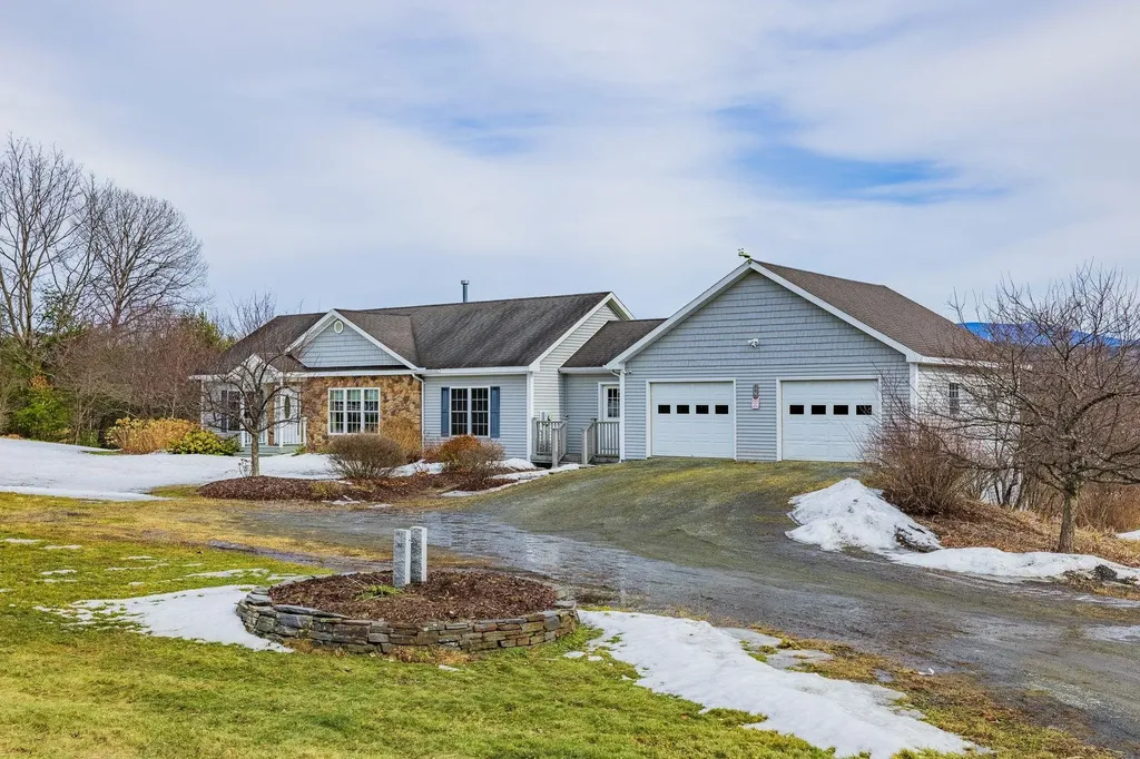 6679 Route 5 S Newbury VT 05051