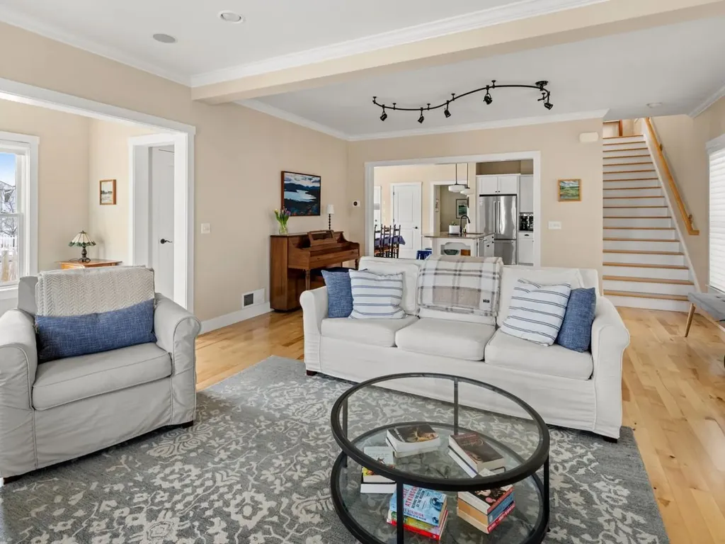 32 Dewey Place South Burlington VT 05403