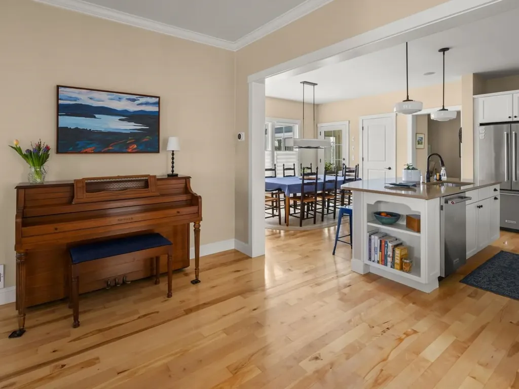 32 Dewey Place South Burlington VT 05403