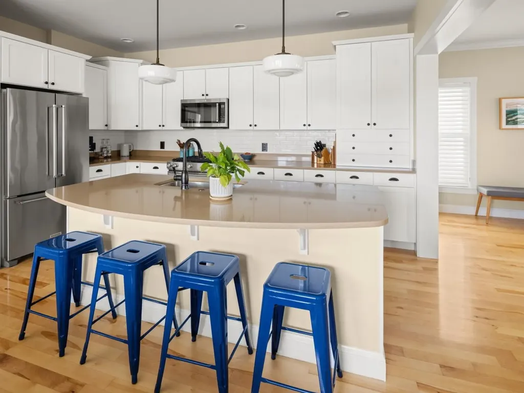 32 Dewey Place South Burlington VT 05403