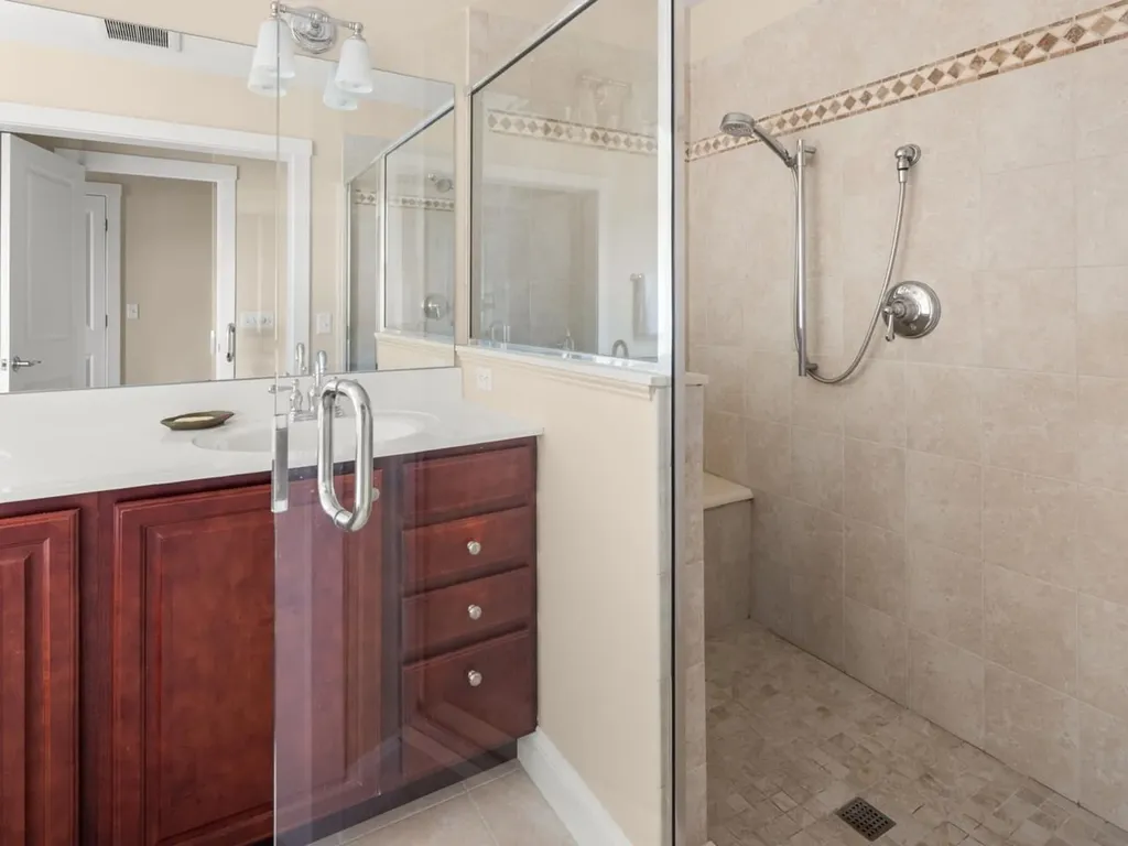 32 Dewey Place South Burlington VT 05403