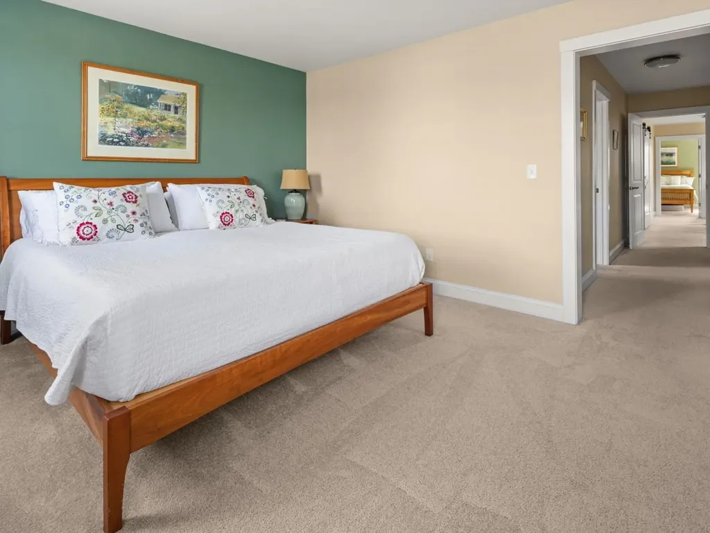 32 Dewey Place South Burlington VT 05403