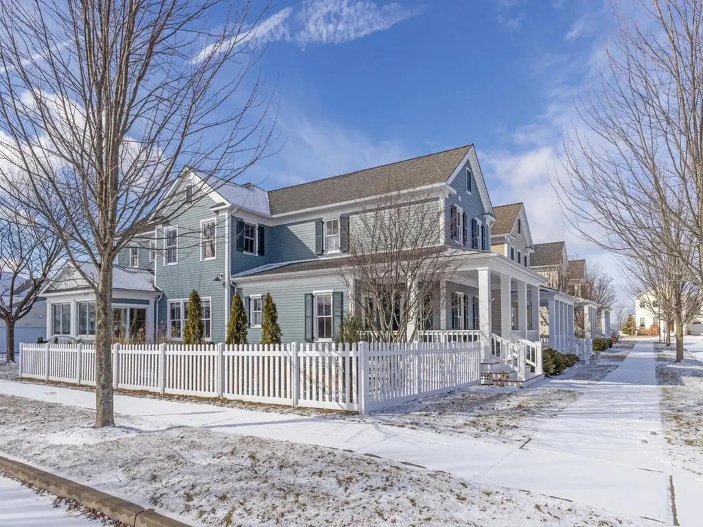 32 Dewey Place South Burlington VT 05403