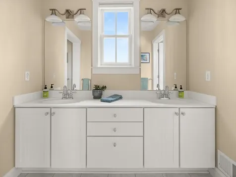 32 Dewey Place South Burlington VT 05403