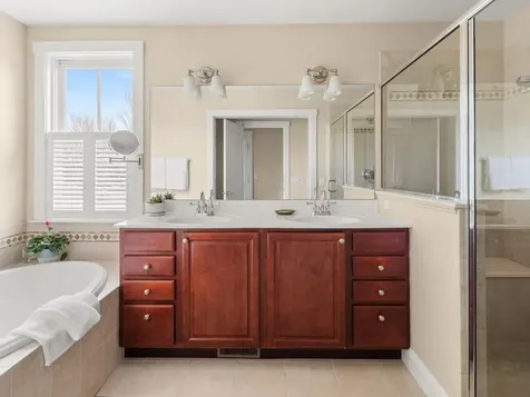 32 Dewey Place South Burlington VT 05403