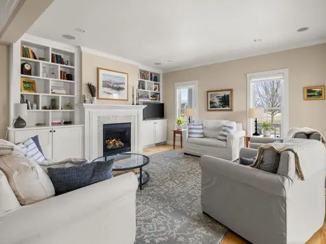 32 Dewey Place South Burlington VT 05403