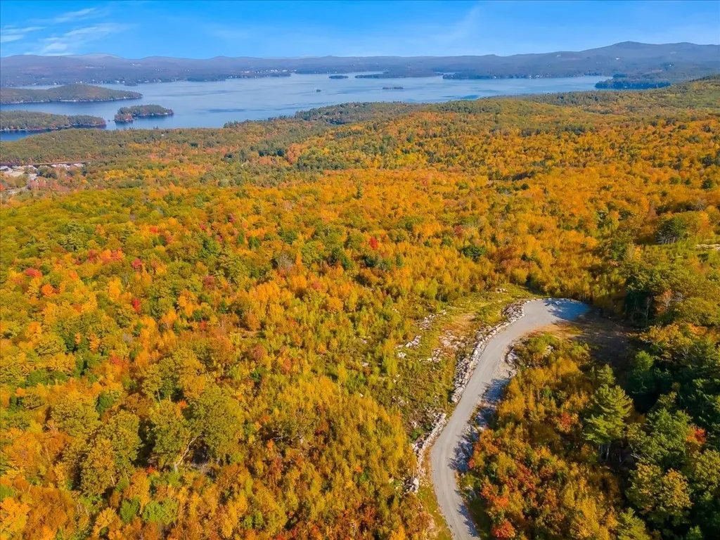 00 Lindsay Road Alton NH 03810