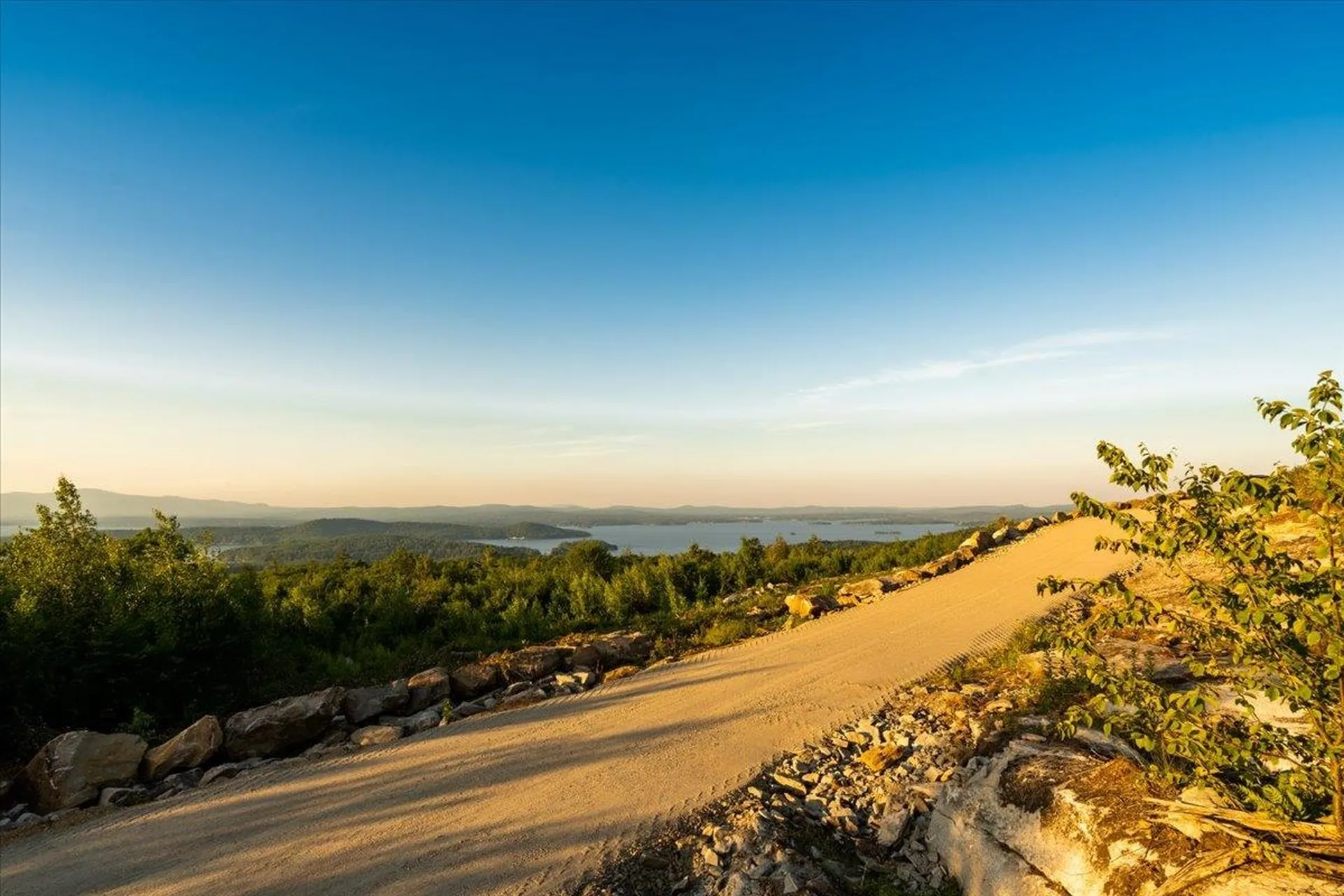 00 Lindsay Road Alton NH 03810