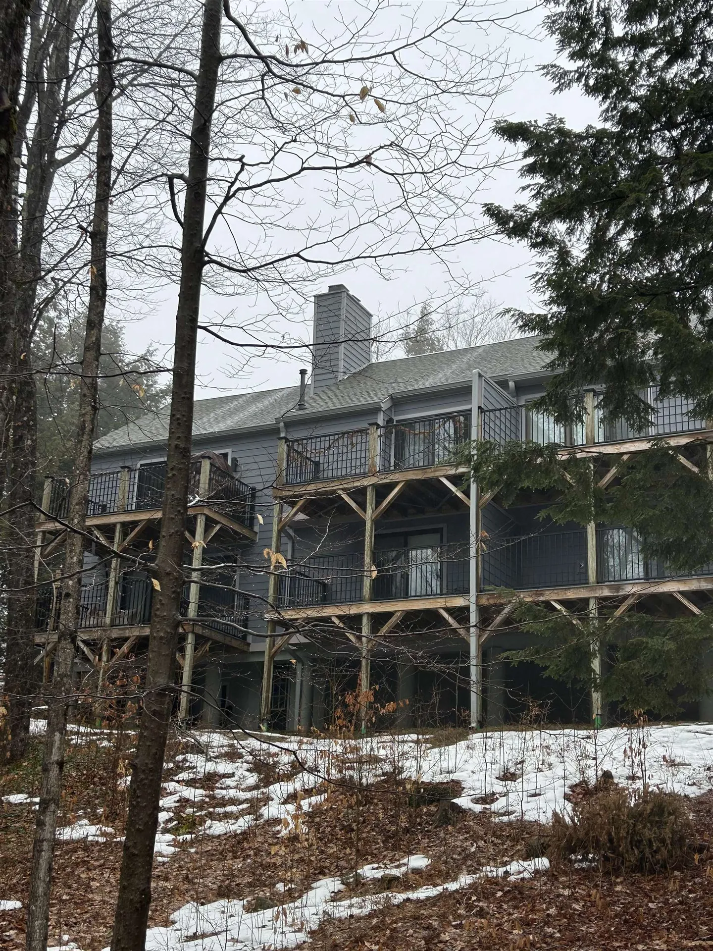 105 Williams Lane Hartford VT 05059
