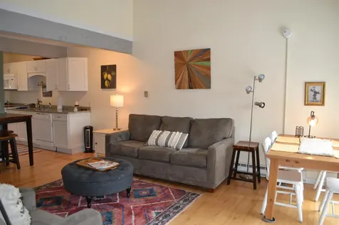 105 Williams Lane Hartford VT 05059