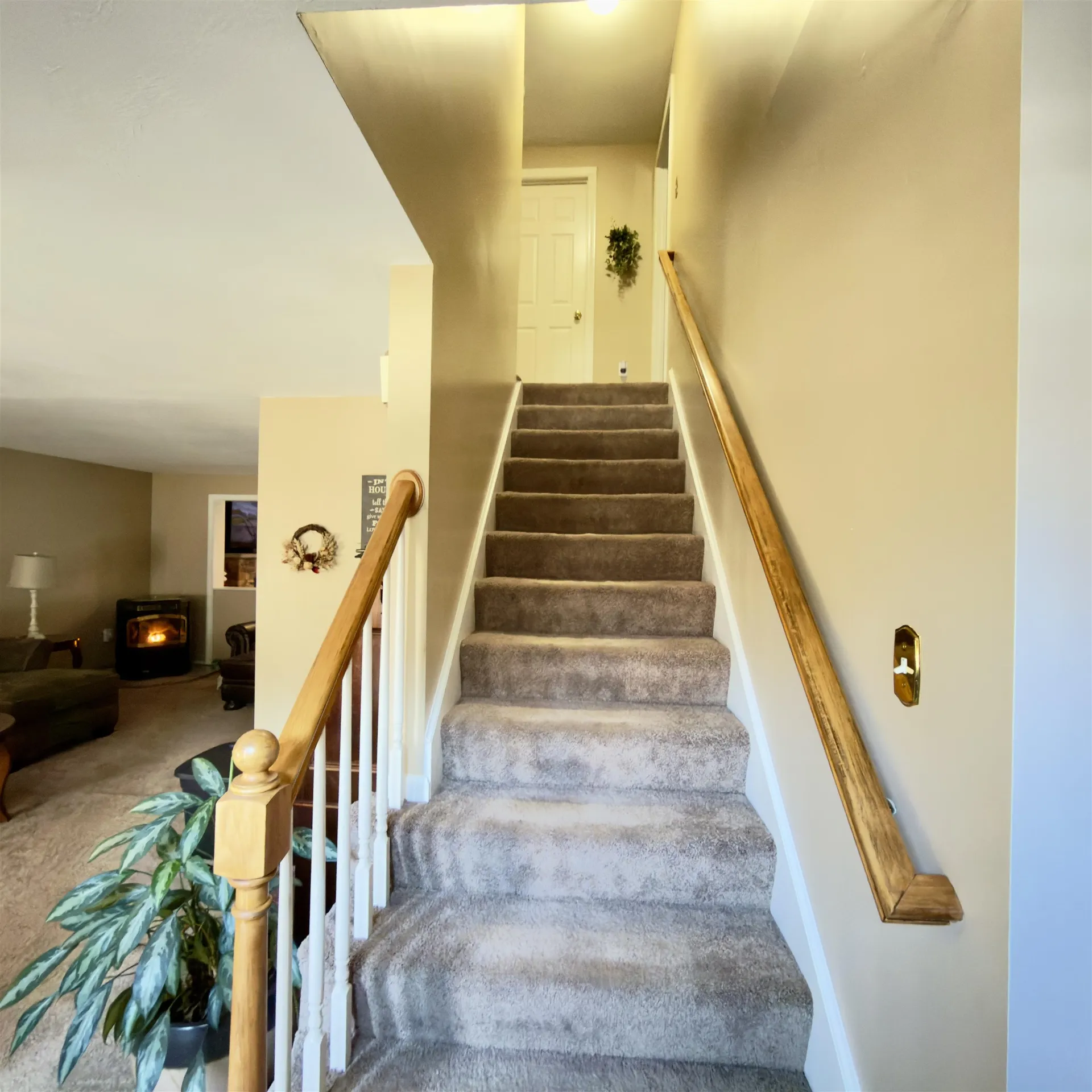 17 Ventura Drive Raymond NH 03077