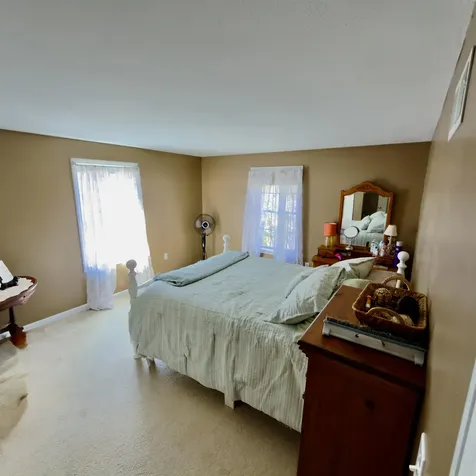 17 Ventura Drive Raymond NH 03077