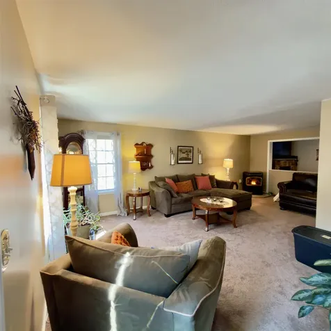 17 Ventura Drive Raymond NH 03077
