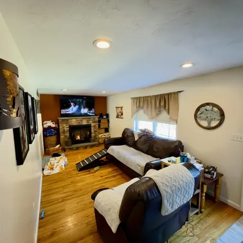 17 Ventura Drive Raymond NH 03077