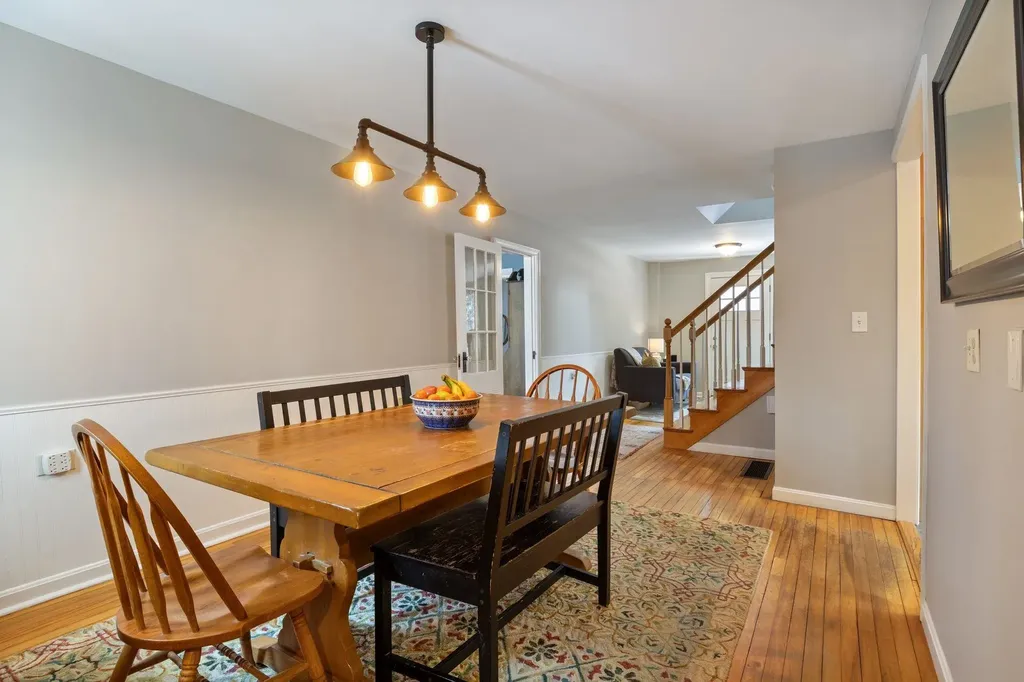 60 Walnut Avenue North Hampton NH 03862