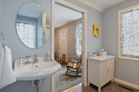 60 Walnut Avenue North Hampton NH 03862