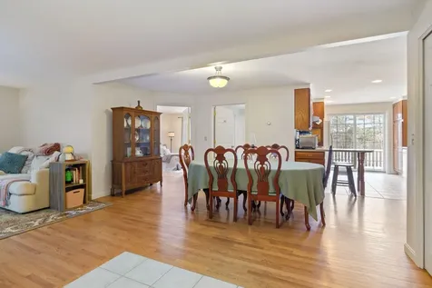 60 Walnut Avenue North Hampton NH 03862