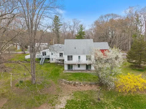 60 Walnut Avenue North Hampton NH 03862