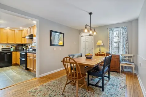60 Walnut Avenue North Hampton NH 03862