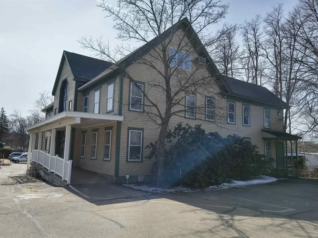 376 Union Avenue Laconia NH 03246