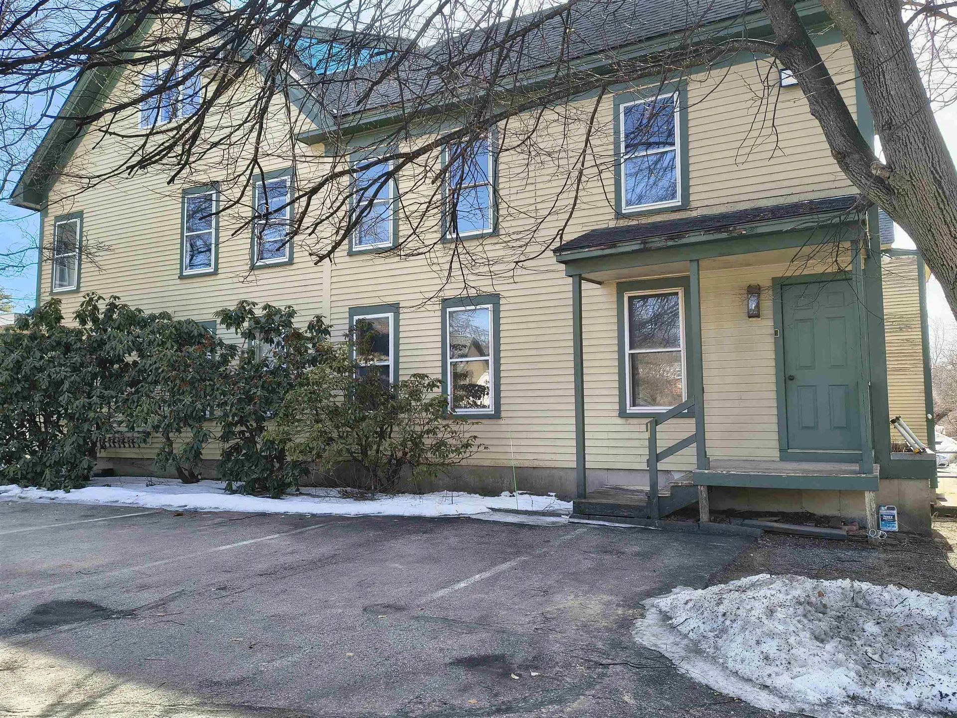 376 Union Avenue Laconia NH 03246