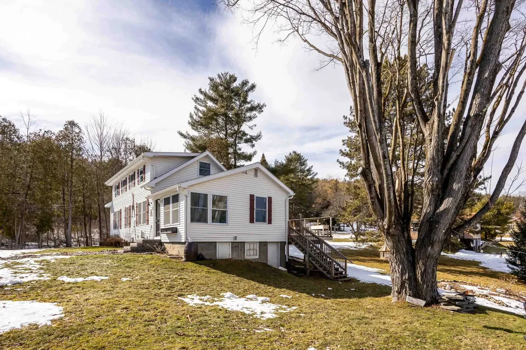 3247 West Proctor Road Rutland Town VT 05701