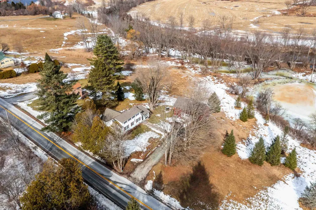 3247 West Proctor Road Rutland Town VT 05701