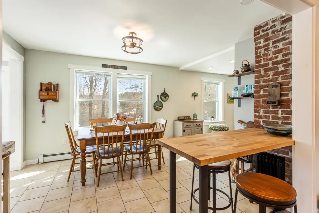 3247 West Proctor Road Rutland Town VT 05701